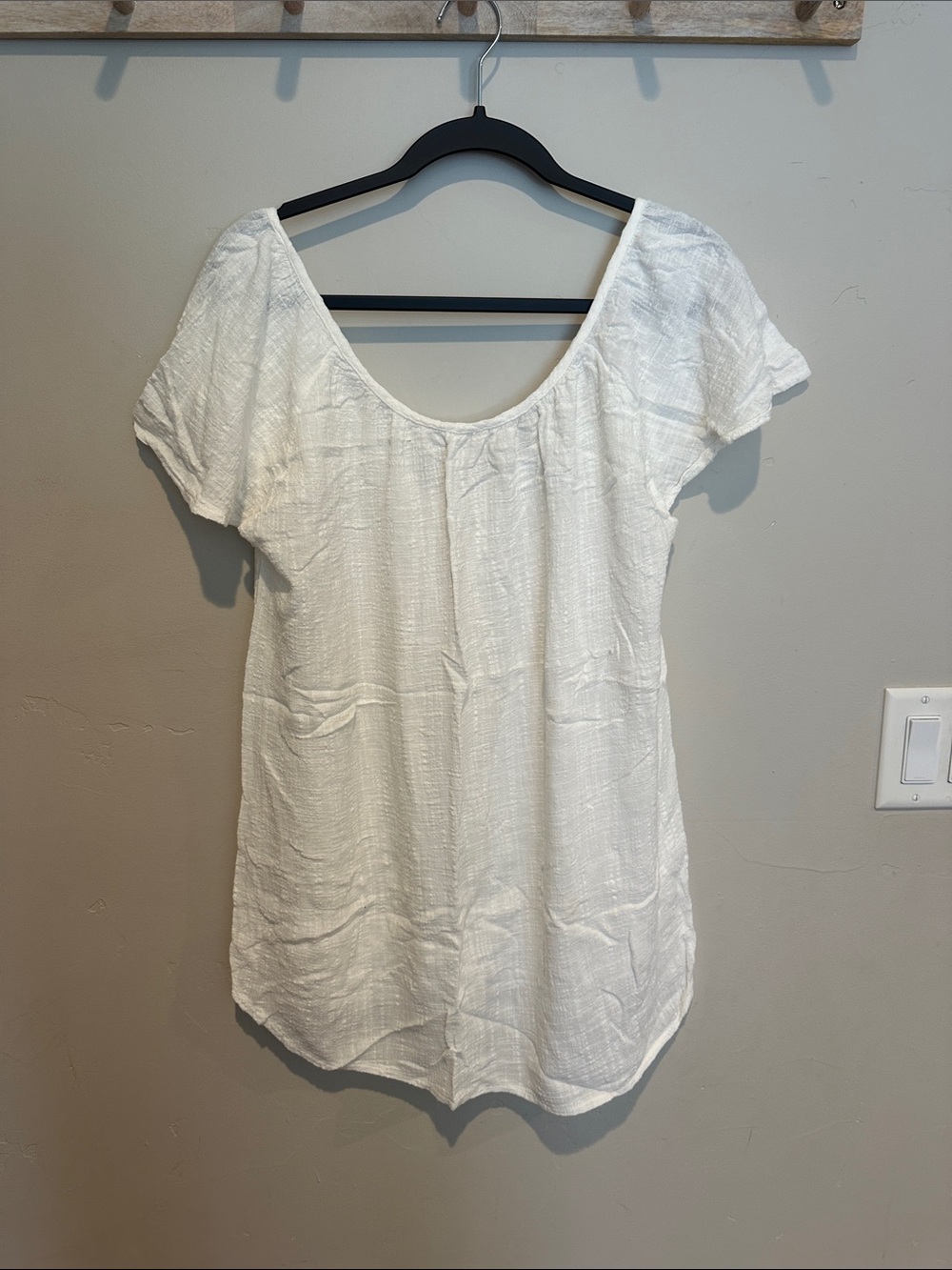 Kona Sol White Scoop Neck Short Sleeve Tunic